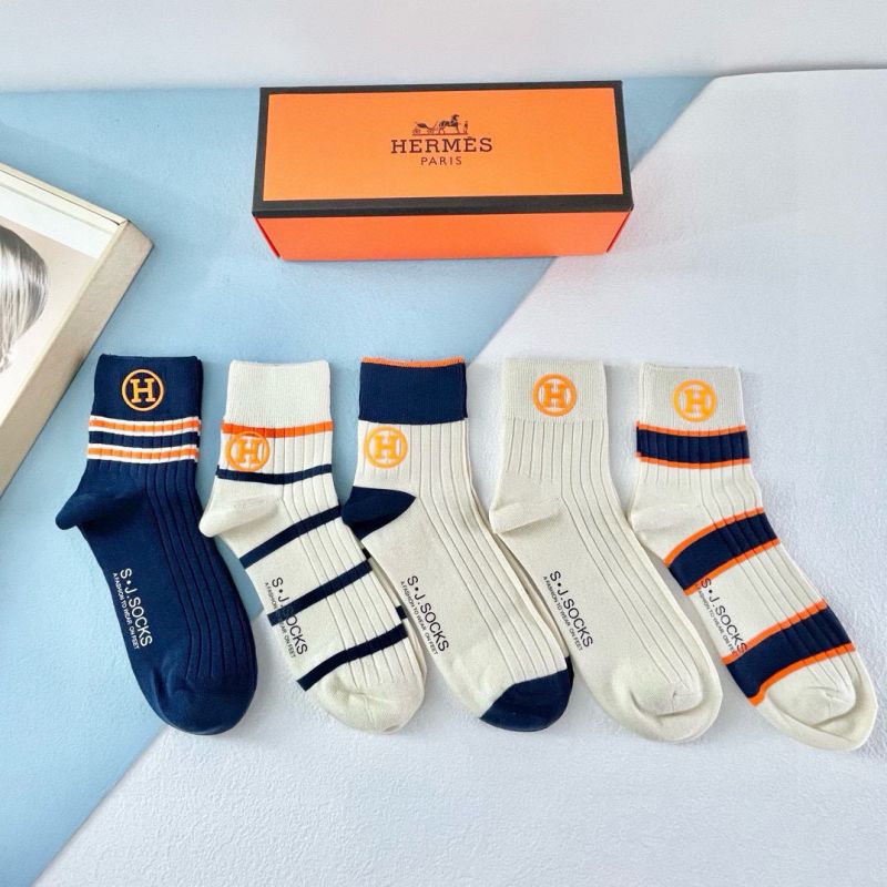 Hermes socks ( 5 pairs)