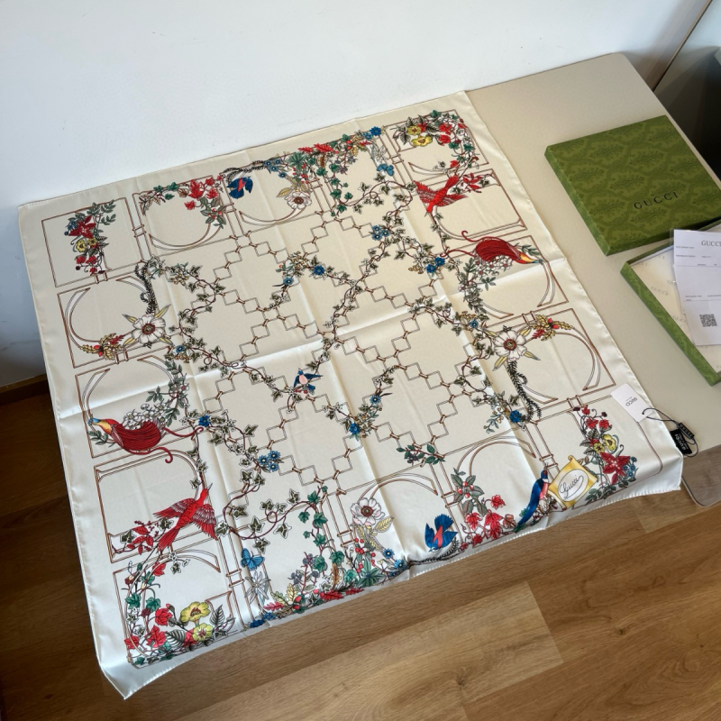Gucci Silk Square Scarf 90