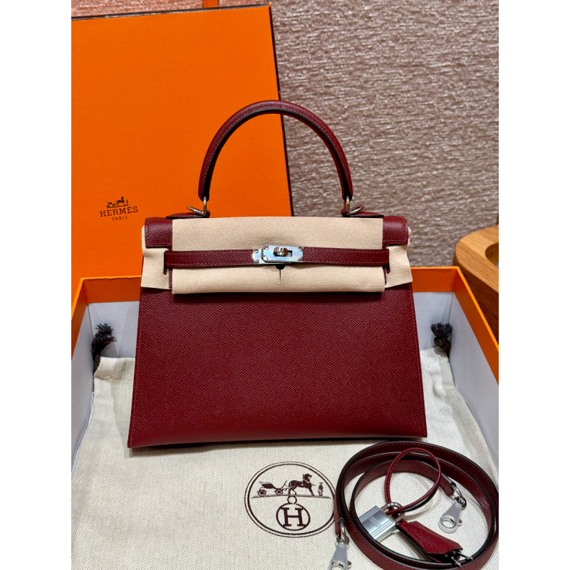 Hermes Kelly 25 / 28  in Epsom Leather-Rouge H